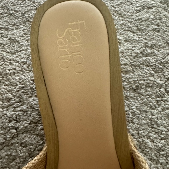 Franco Sarto block heal slide in. Size 9! Only worn one time - Picture 5 of 6